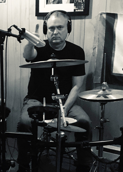 mark-frederick-fisher-with-ted-broughey-drums-at-the-root-cellar